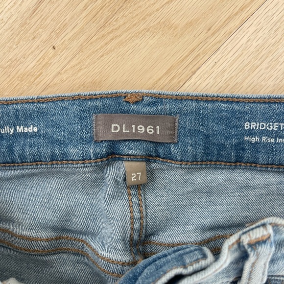 DL1961 - Picture 4 of 8